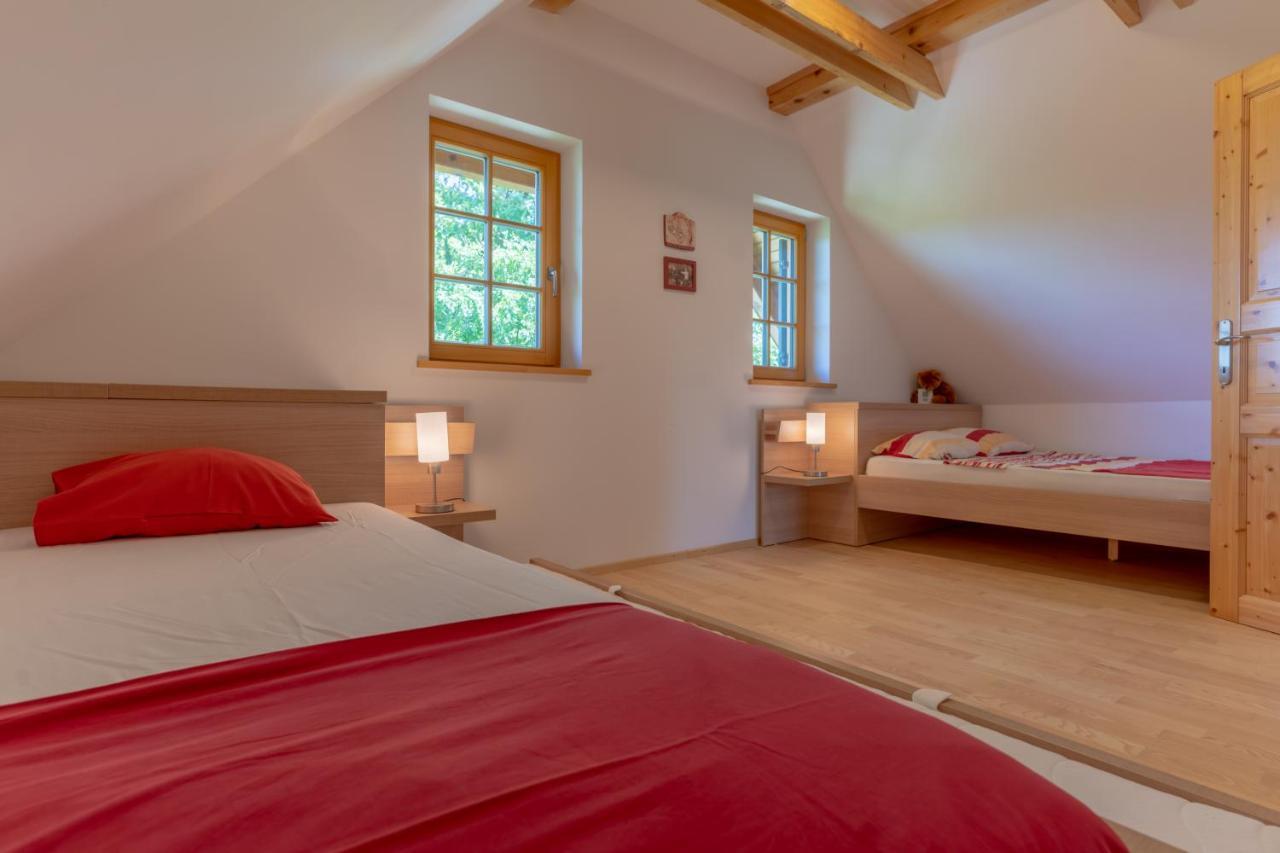 Chalet Haloze Pristava Exterior photo